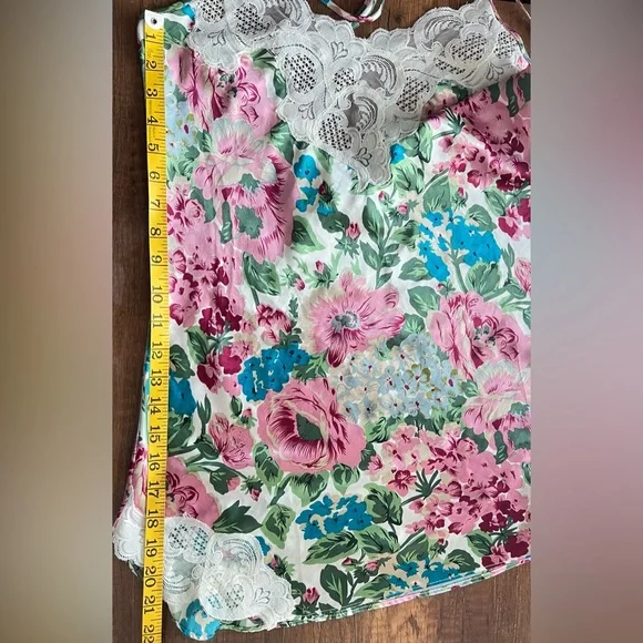 Vintage Victoria Secret Nightgown Robe Set Lace Slip Chemise Gold Label Boudoir - Picture 9 of 10